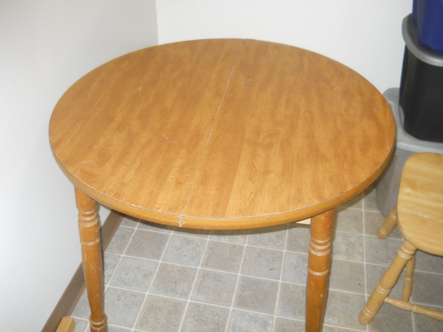 VTG Round Wood Kitchen table no chairs Country Used