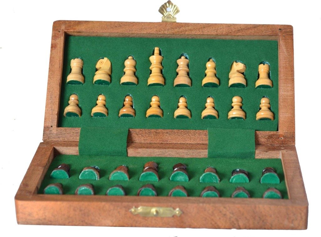 Collectible Exclusive Chess set Magnetic 7X7 Box with 32 chess Pcs Complete Set