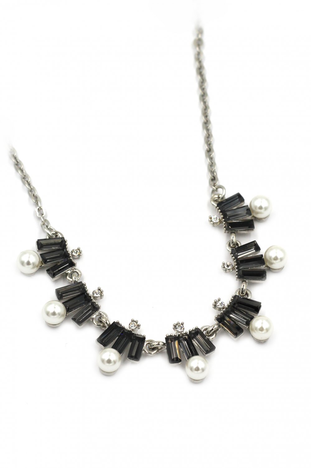 Fashion black crystal and pearl silver necklace