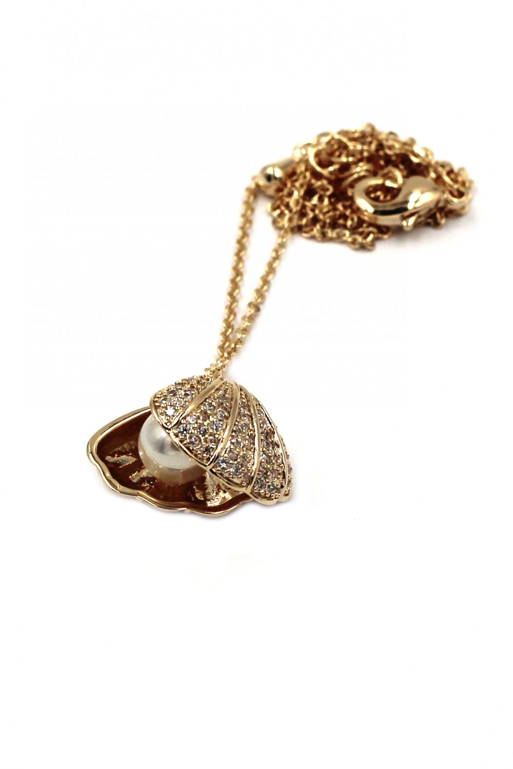 Pearl shell gold necklace