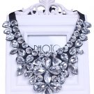 White elegant flower collar necklace