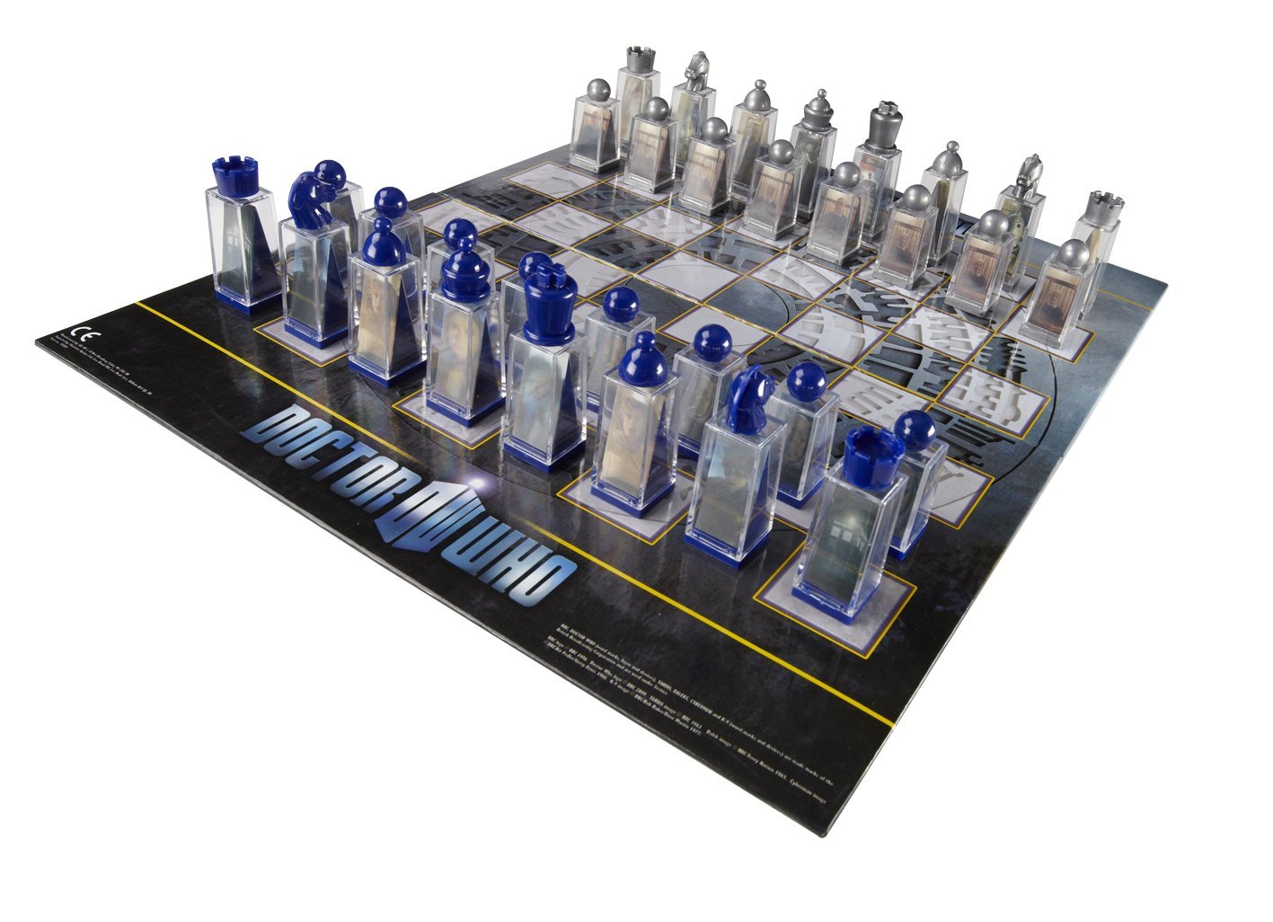 Doctor Who Chess Set - Game Board with 3D Lenticular Images of Dr. Who ...