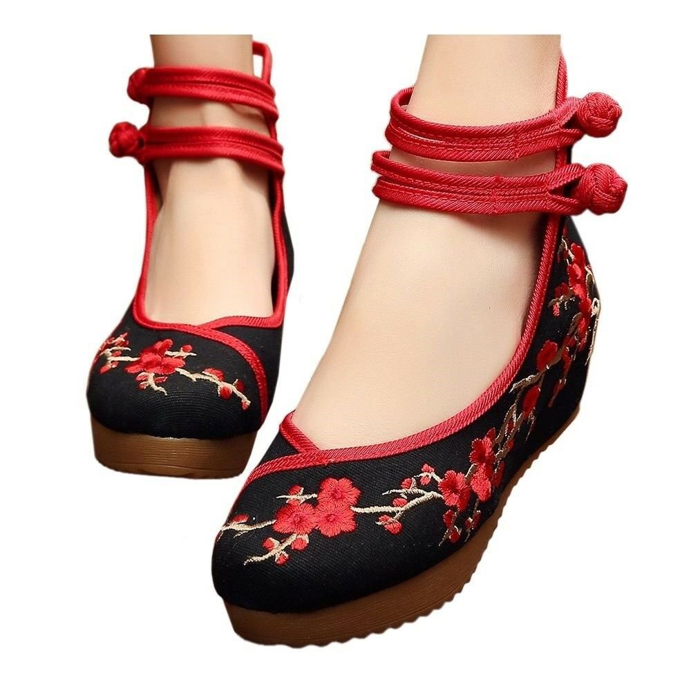 Old Beijing Cloth Shoes Plum Blossom Increased within black