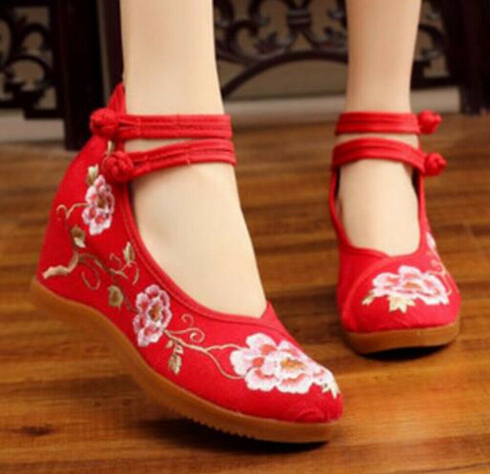 Vintage Chinese Ethnic Embroidery high Heel Elevator Dancing Shoes Blossom