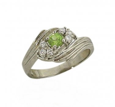 Sterling silver ring with a genuine Peridot Stone in size 6
