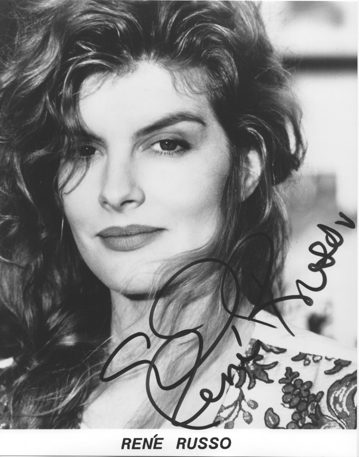 RENE RUSSO - STUNNING ACTRESS - HAND SIGNED AUTOGRAPHED PHOTO WITH COA