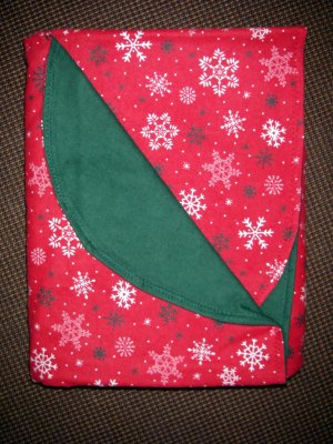 Double Flannel Blanket - Old Fashioned Christmas Snowflakes - 52" x 40"