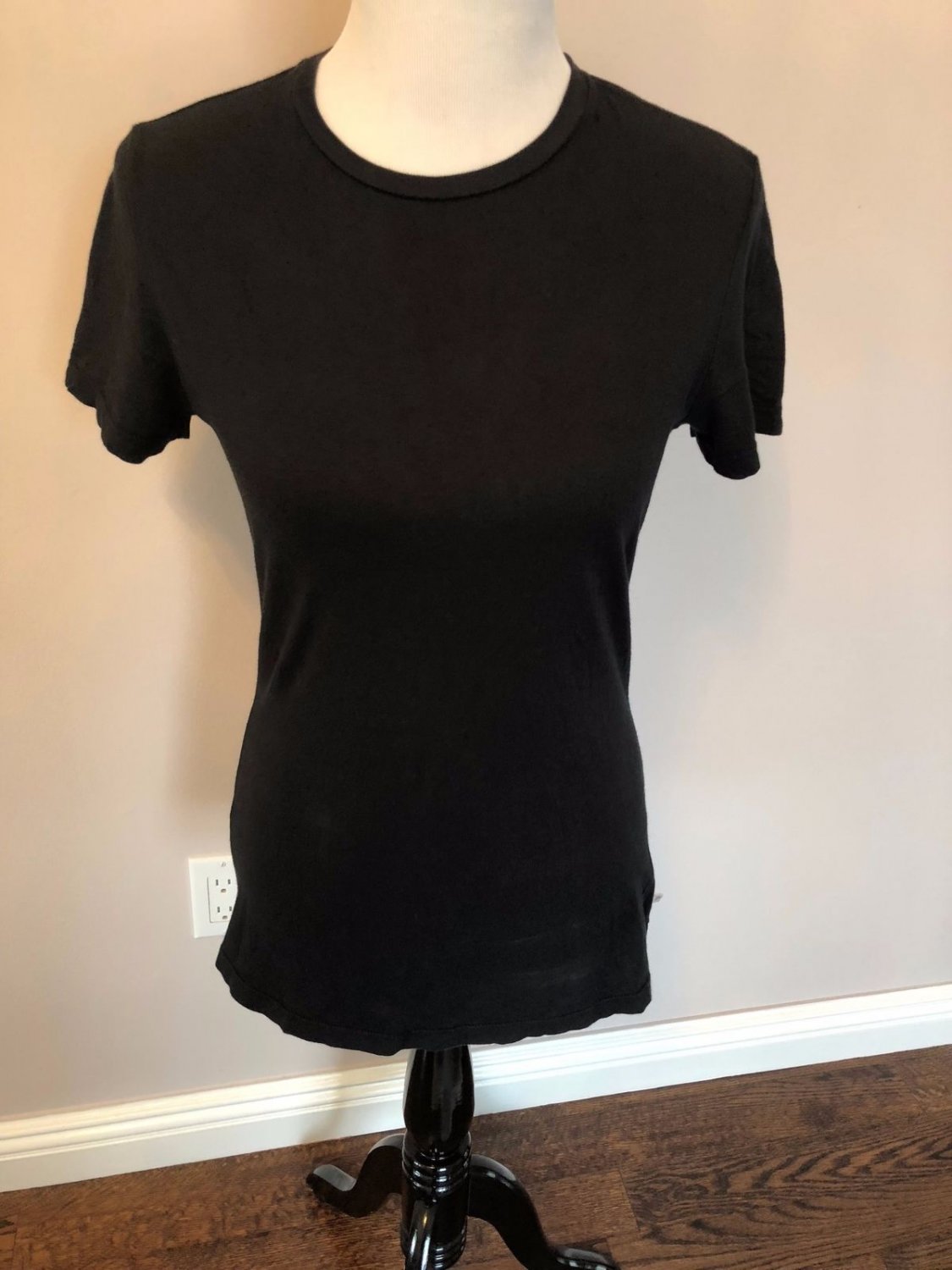 EUC James Perse Standard Short Sleeve Black TShirt Style WLJ3940 SZ 4
