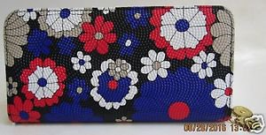 Flower Designed Clutches from Heta-Chinki Collection by Teknowear