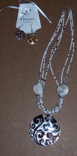 Precious Black/White Necklace and Earrings Jewelry
