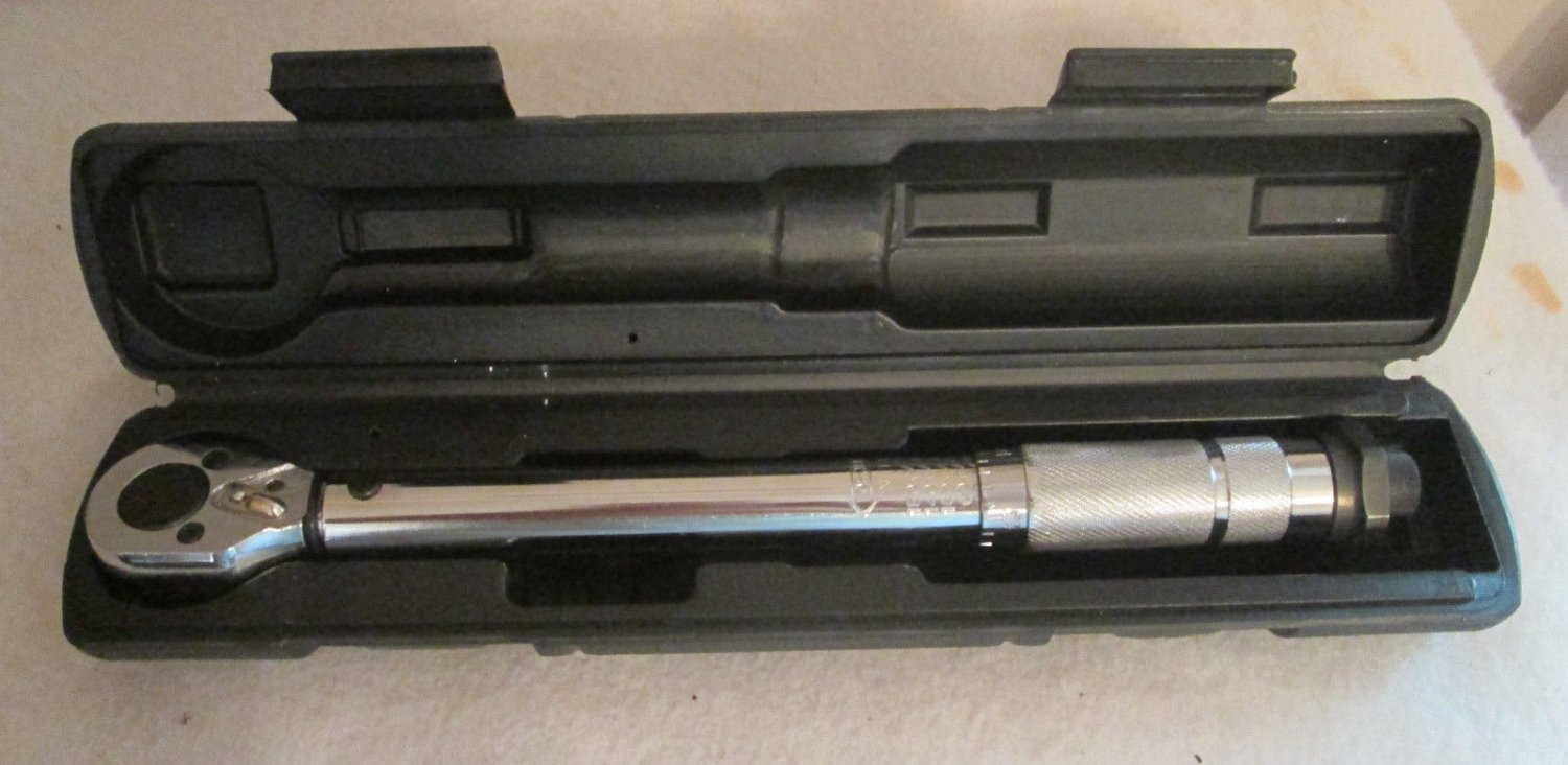PITTSBURGH 1/4" & 3/8" Drive Click Type Torque Wrench with Carrying