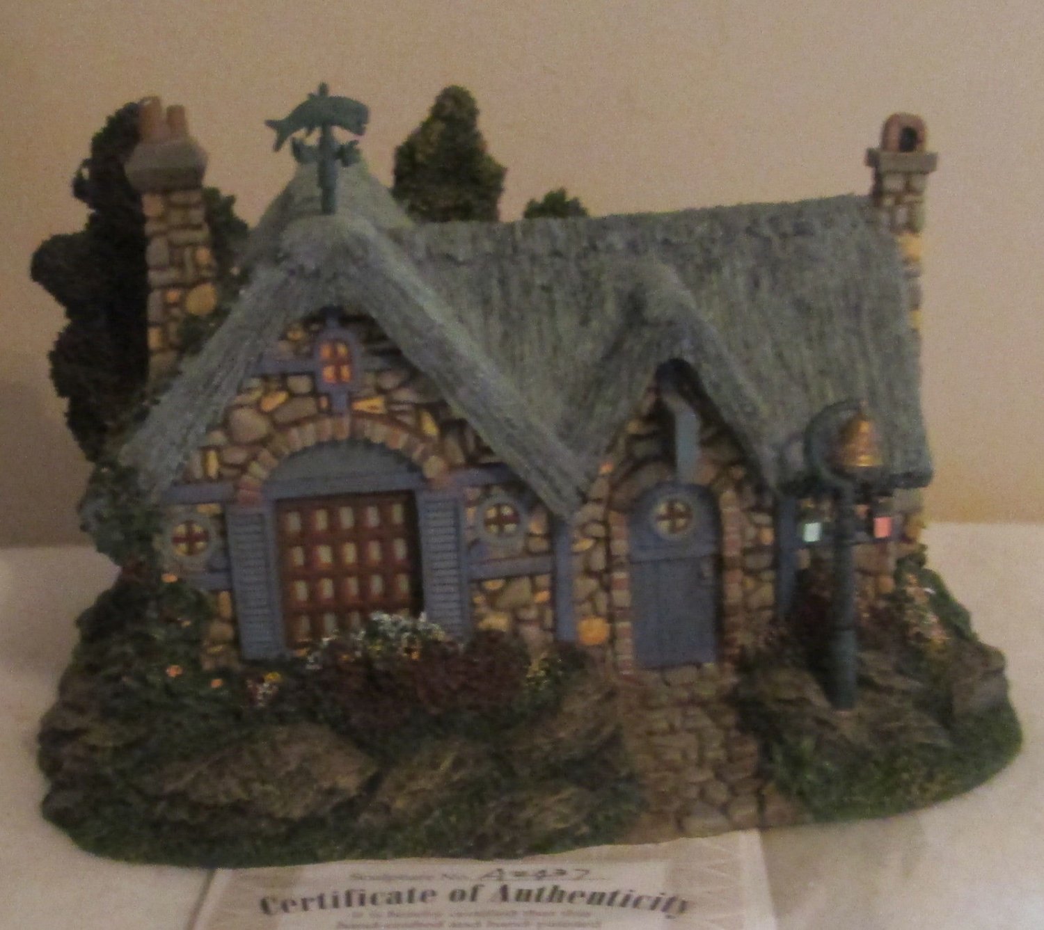 Hawthorne Village Thomas Kinkade "SEASIDE BAIT SHOP" Lighted COA NIB