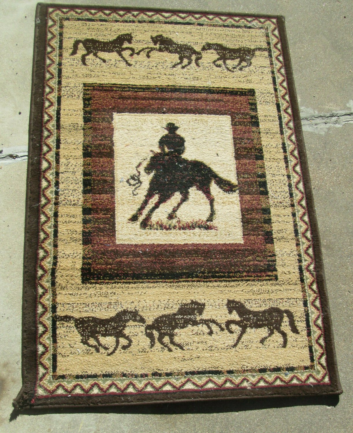 32" X 48" DYNASTY COLLECTION BROWN RUG WESTERN HORSES RIDERS RUNNER MADE TURKEY