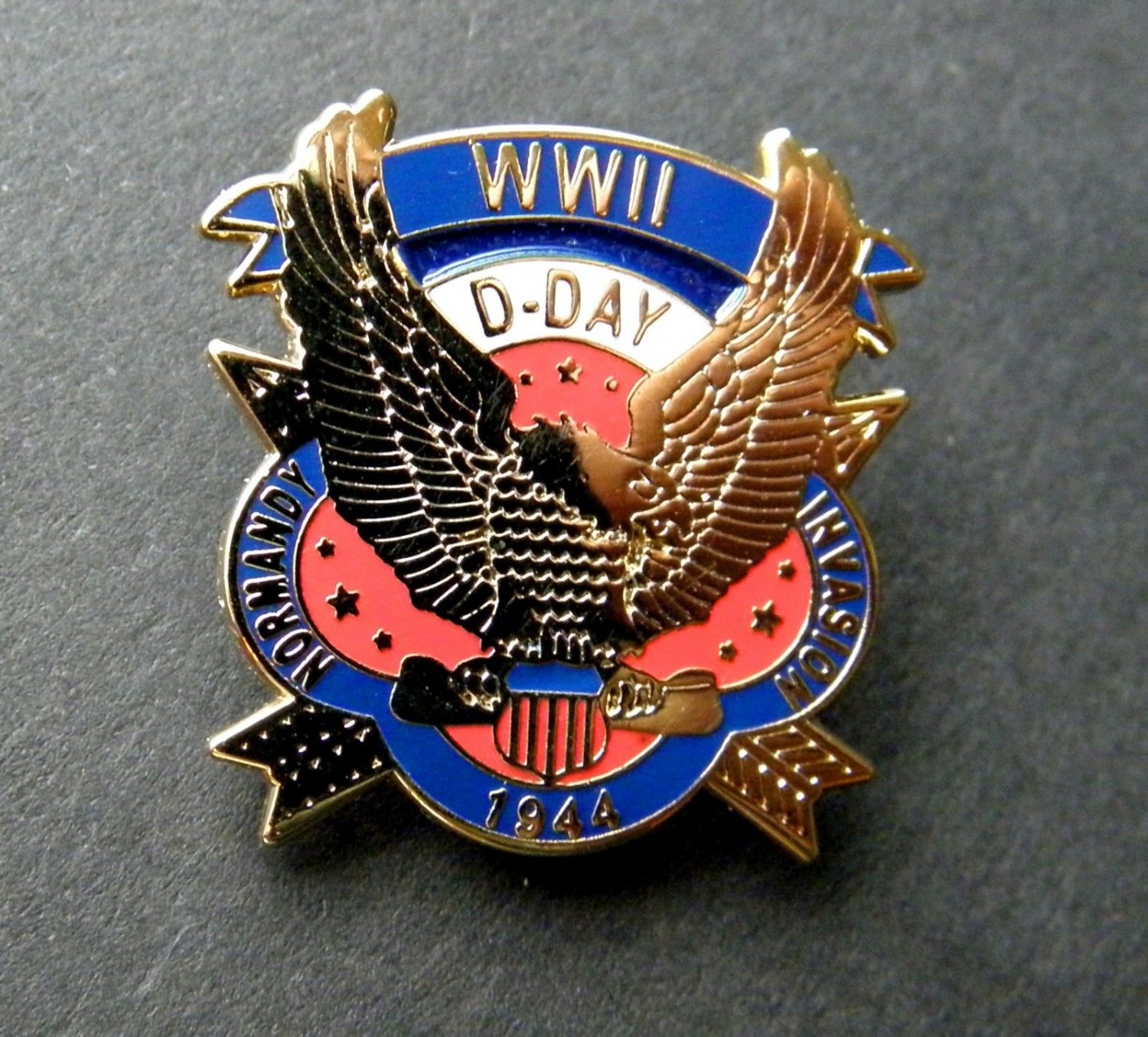 Wwii World War 2 D Day Normandy Invasion 1944 Lapel Pin 1 Inch