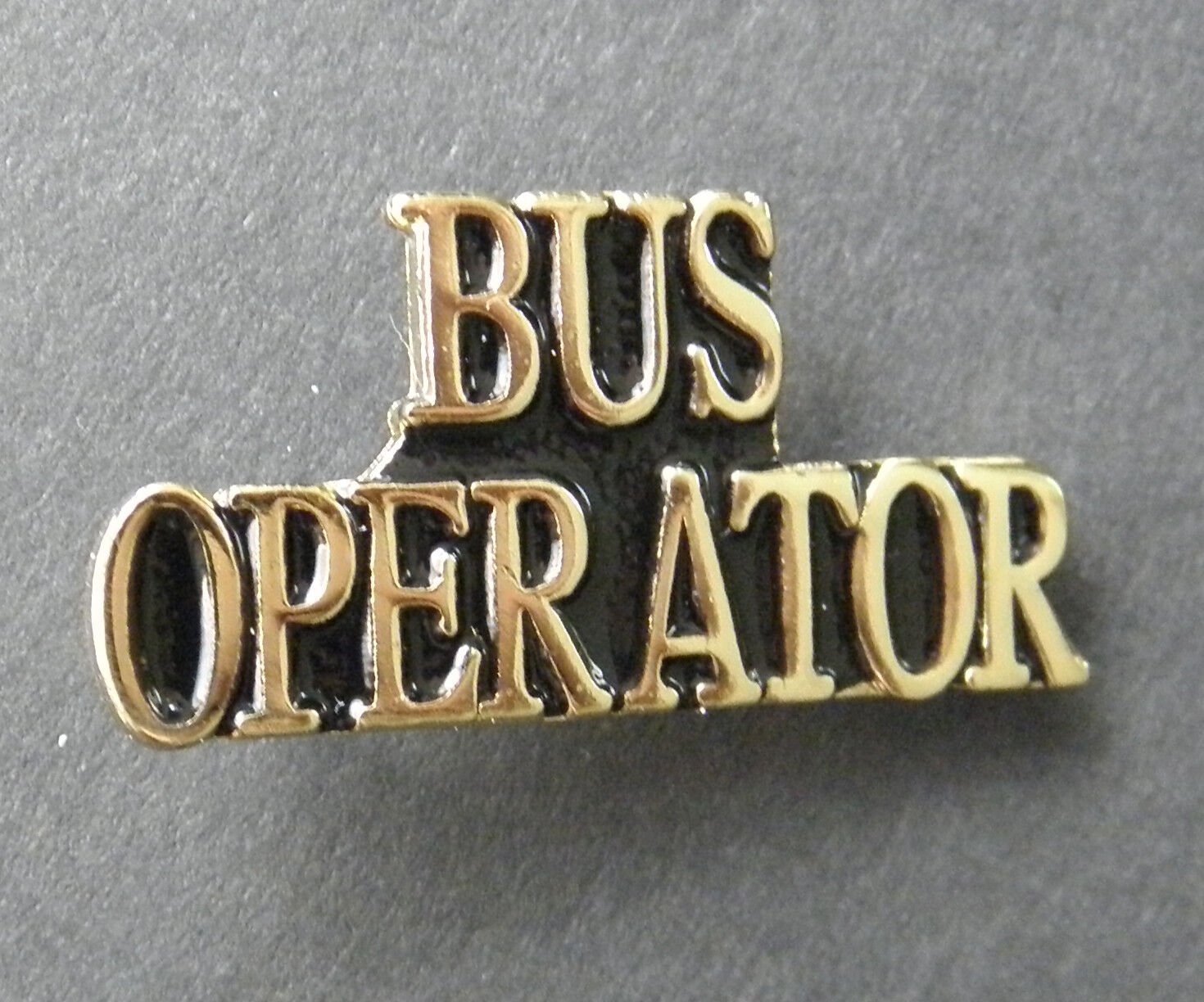 BUS OPERATOR SCRIPT TAG LAPEL PIN BADGE 1 INCH