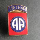 VIETNAM 82ND AIRBORNE DIVISION US ARMY LAPEL PIN BADGE 1 INCH