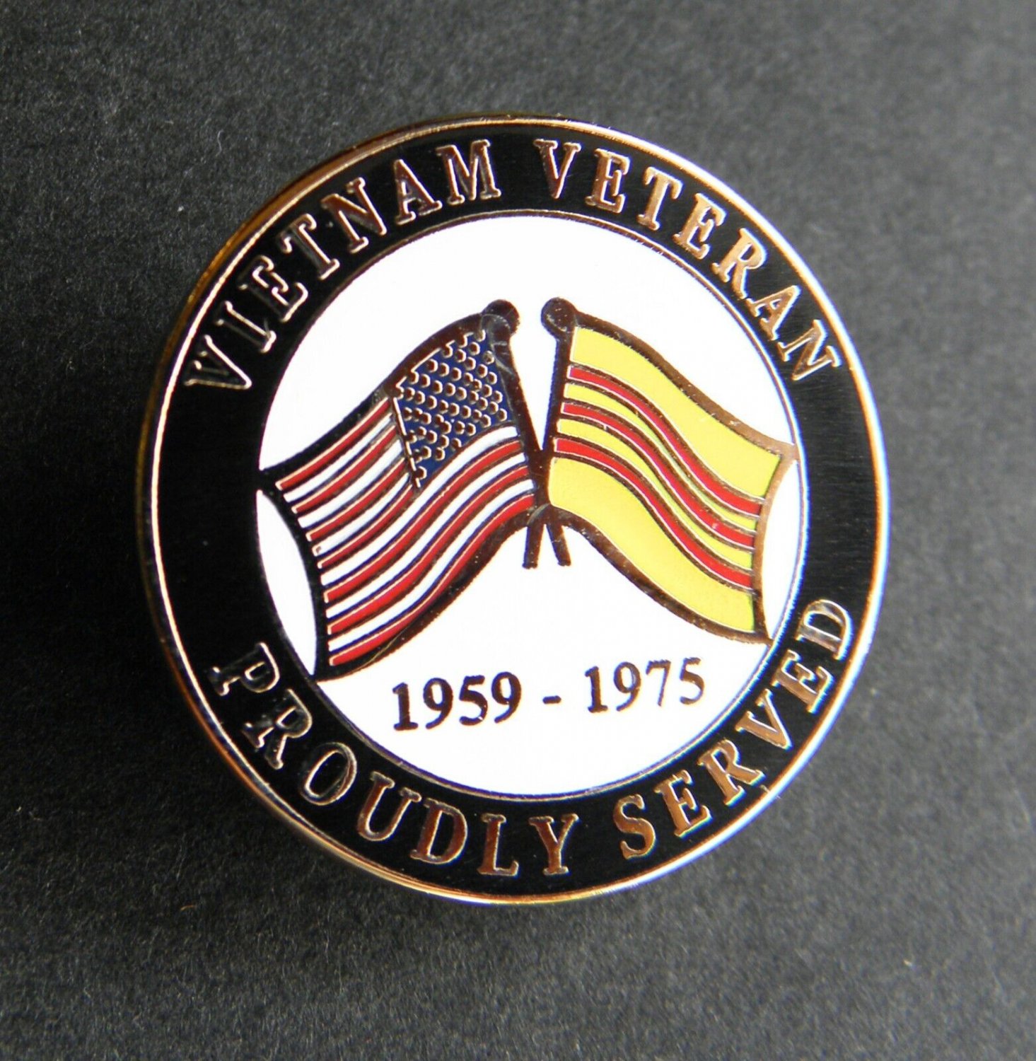 VIETNAM VET VETERAN 1959 - 1975 USA FLAG LAPEL HAT PIN BADGE 1 INCH