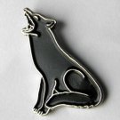 COYOTE HOWLING ANIMAL LAPEL PIN BADGE 3/4 INCH