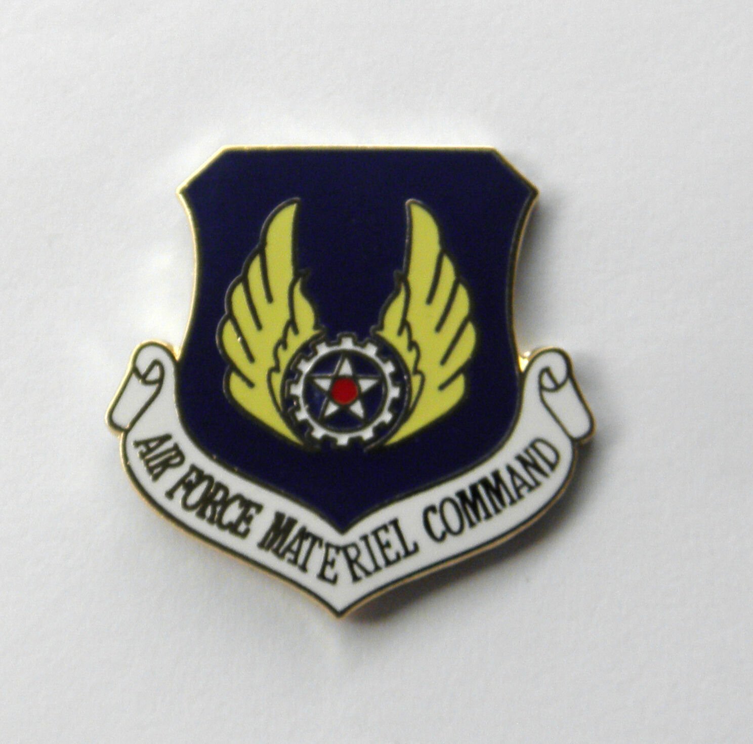 US AIR FORCE MATERIEL COMMAND SHIELD LAPEL PIN BADGE 1 INCH