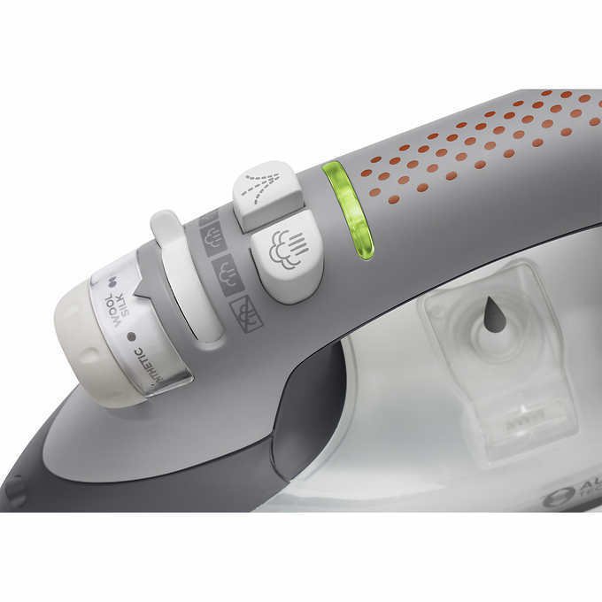 Oliso TG1100 Smart Steam Iron & Ironing Board Cover itouch BRAND NEW