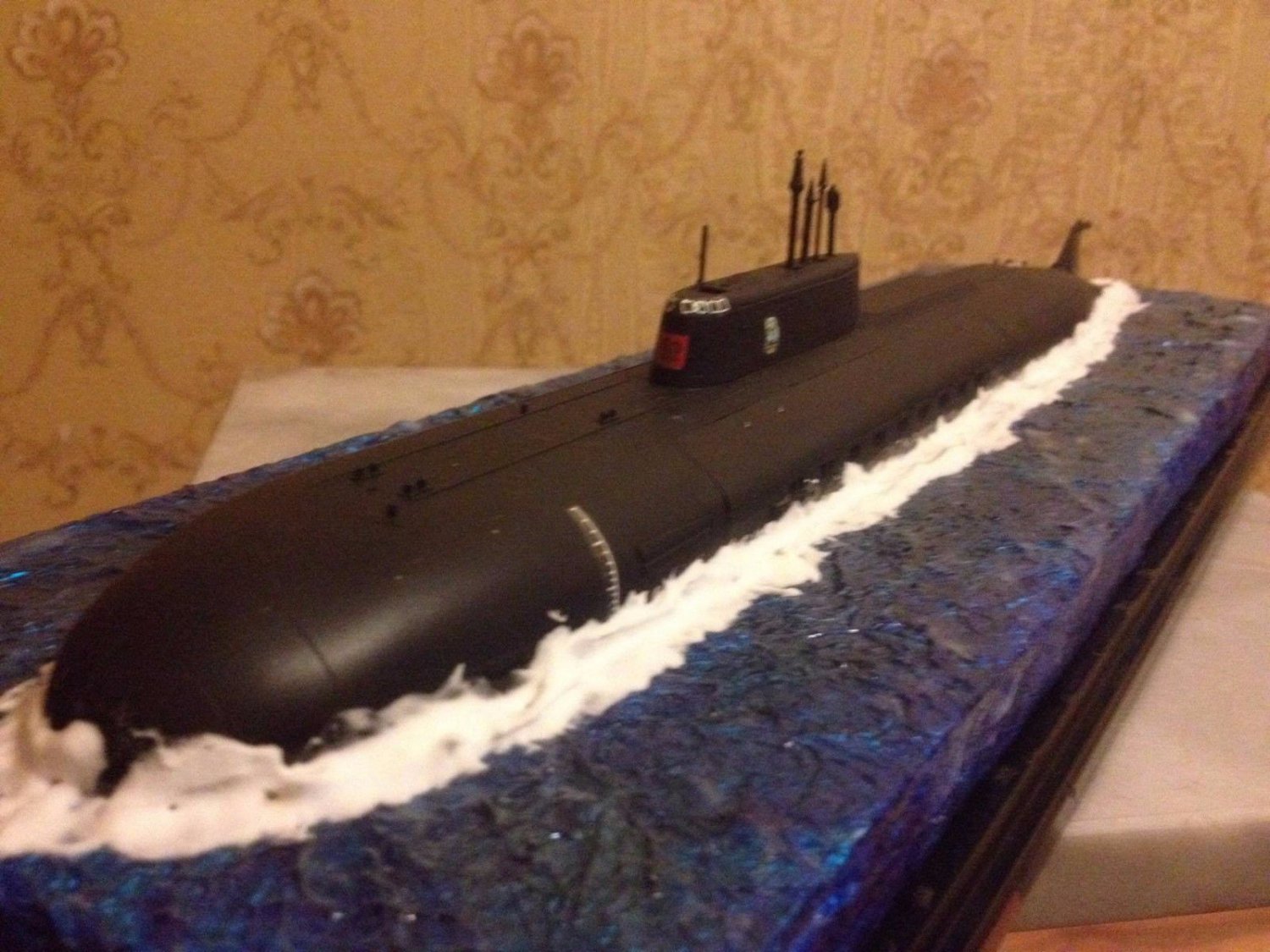 1350 Russian Kursk Oscar class submarine complete model with diorama