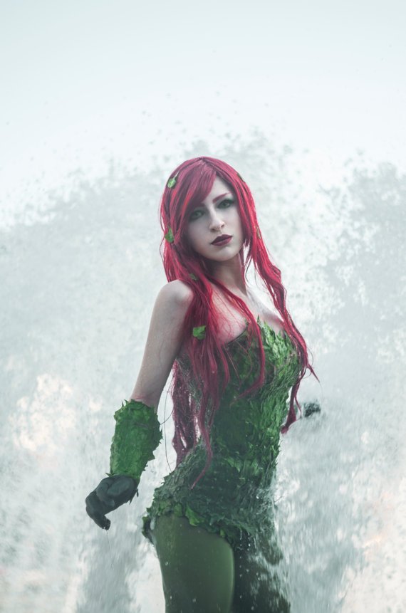 Poison Ivy cosplay costume