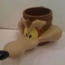 Wyle E Coyote 1993 Warner Bros. Mug Cup Can Holder KFC Promo Item Rare Vintage