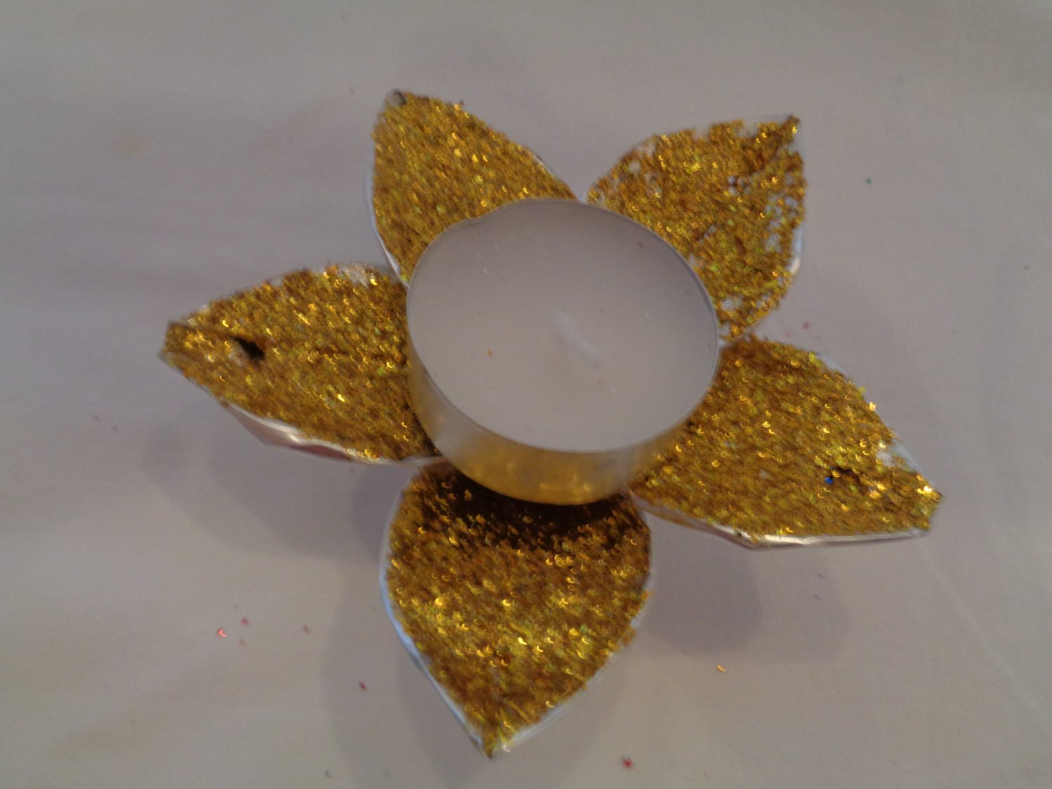 Glitter Flower Tealight - Gold