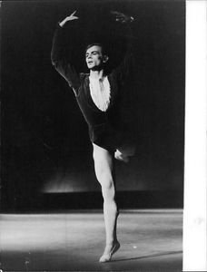 Rudolf Khametovich Nureyev in danc form. - 8x10 photo