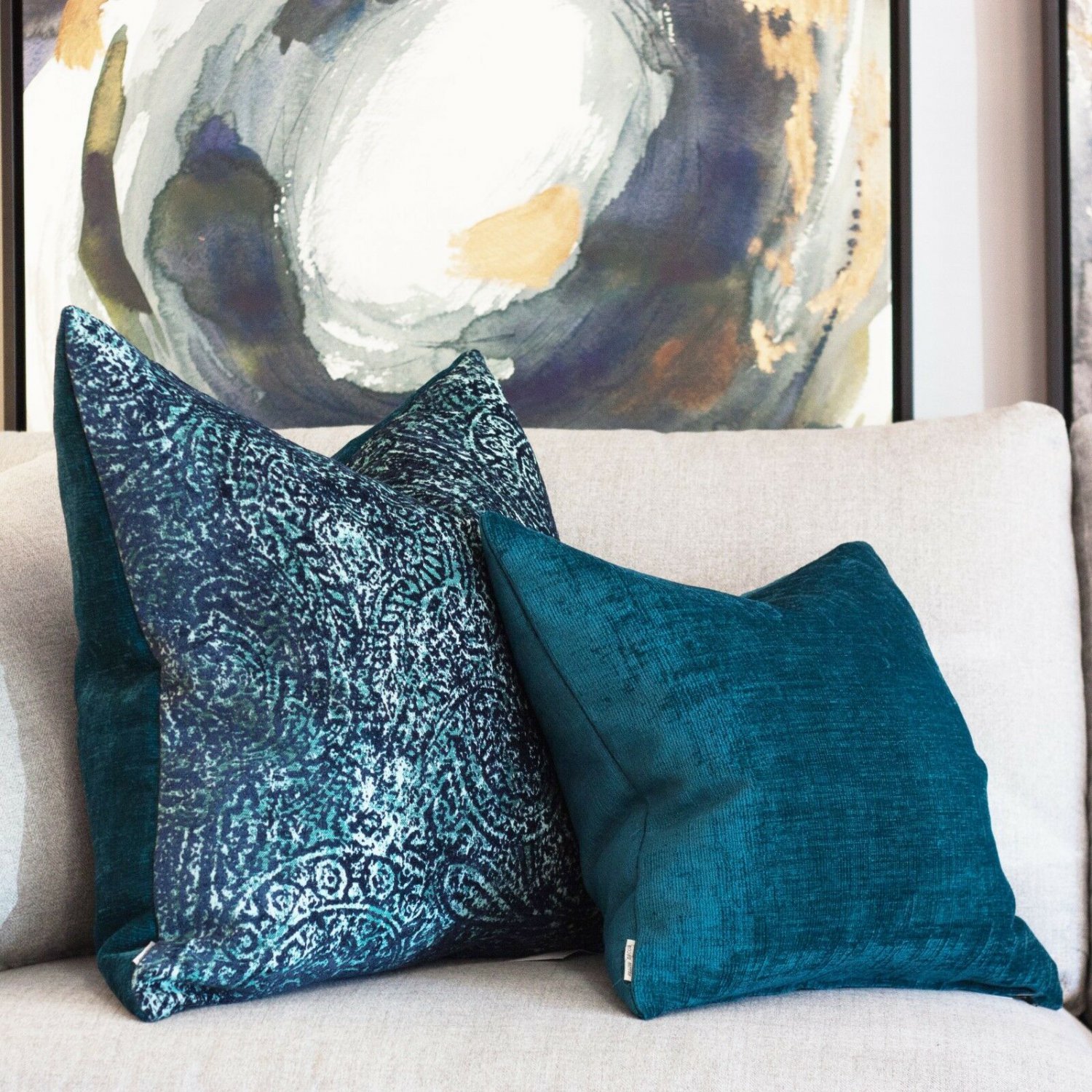 Pillow Decor - Visconti Teal Blue Chenille Throw Pillow 17x17 (DC1-0009-01-17)