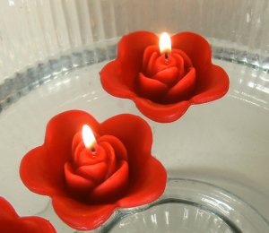 12 Red Floating Rose Wedding Party Candles candle