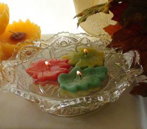 12 Floating fall leaf candles Maple Oak leaves Wedding favors centerpiece