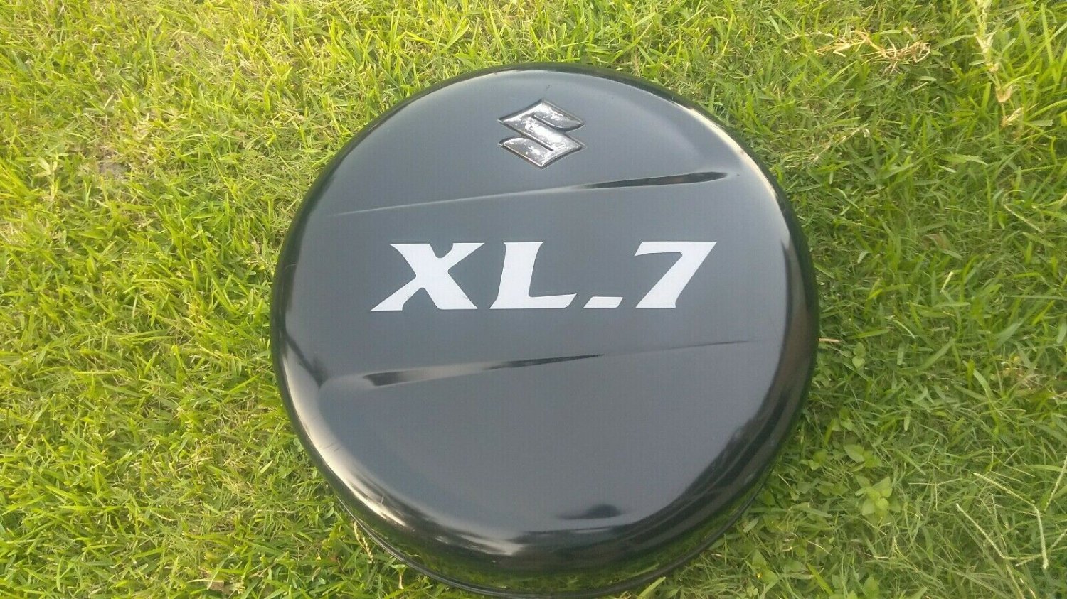 2004 SUZUKI XL7 REAR SPARE HARD SHELL SPARE TIRE COVER BLACK
