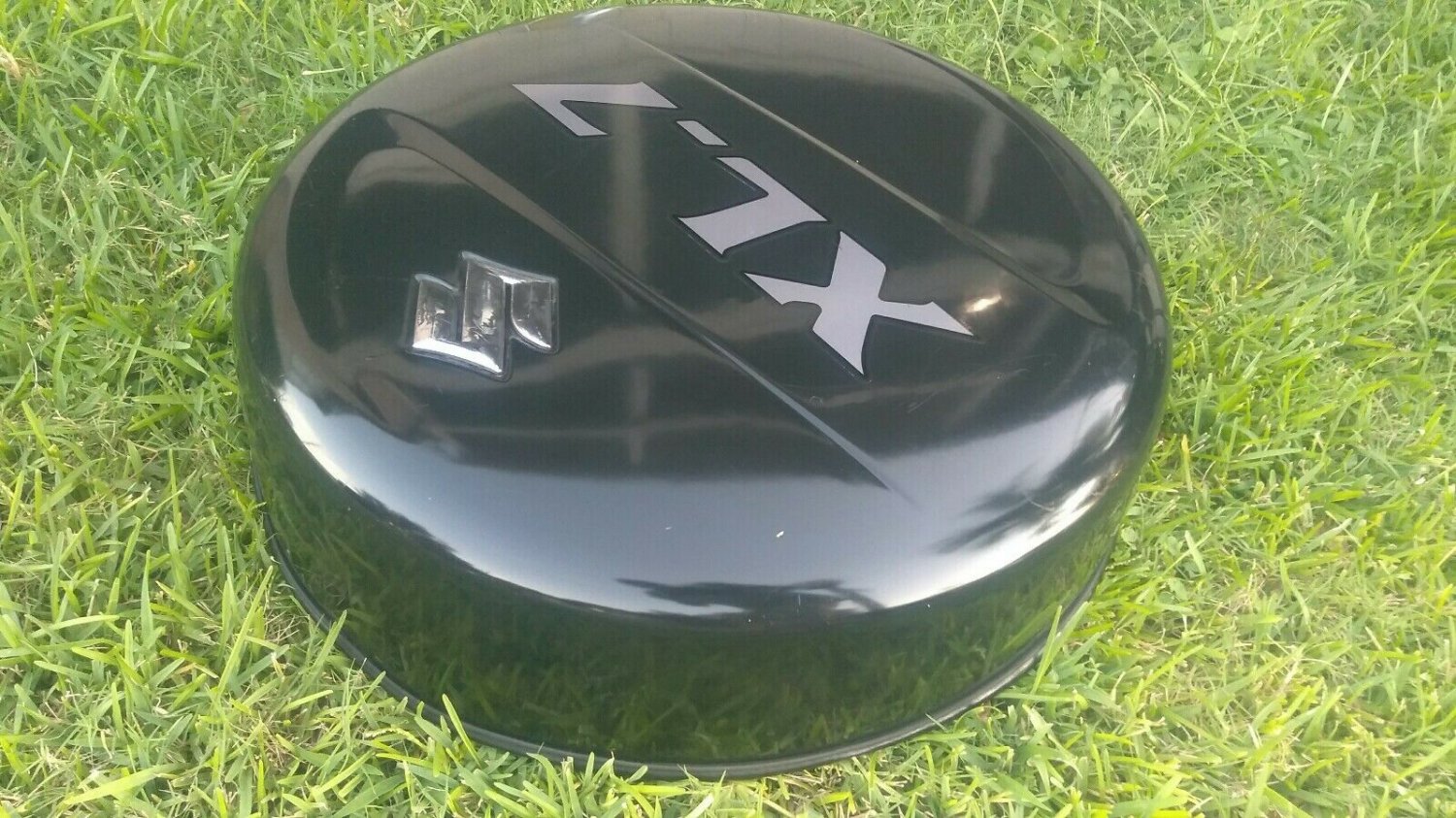 2004 SUZUKI XL7 REAR SPARE HARD SHELL SPARE TIRE COVER BLACK