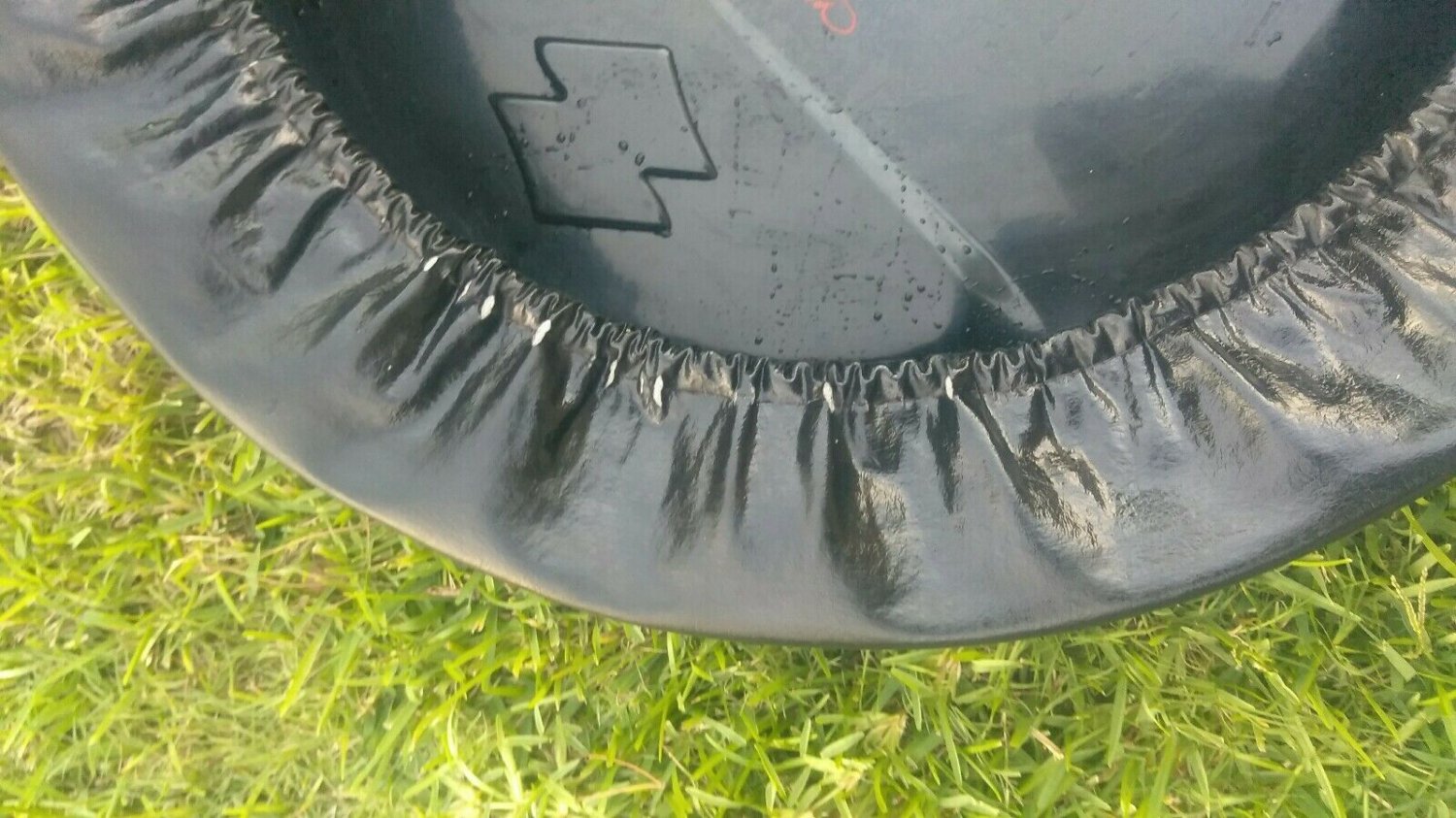 2004 SUZUKI XL7 REAR SPARE HARD SHELL SPARE TIRE COVER BLACK