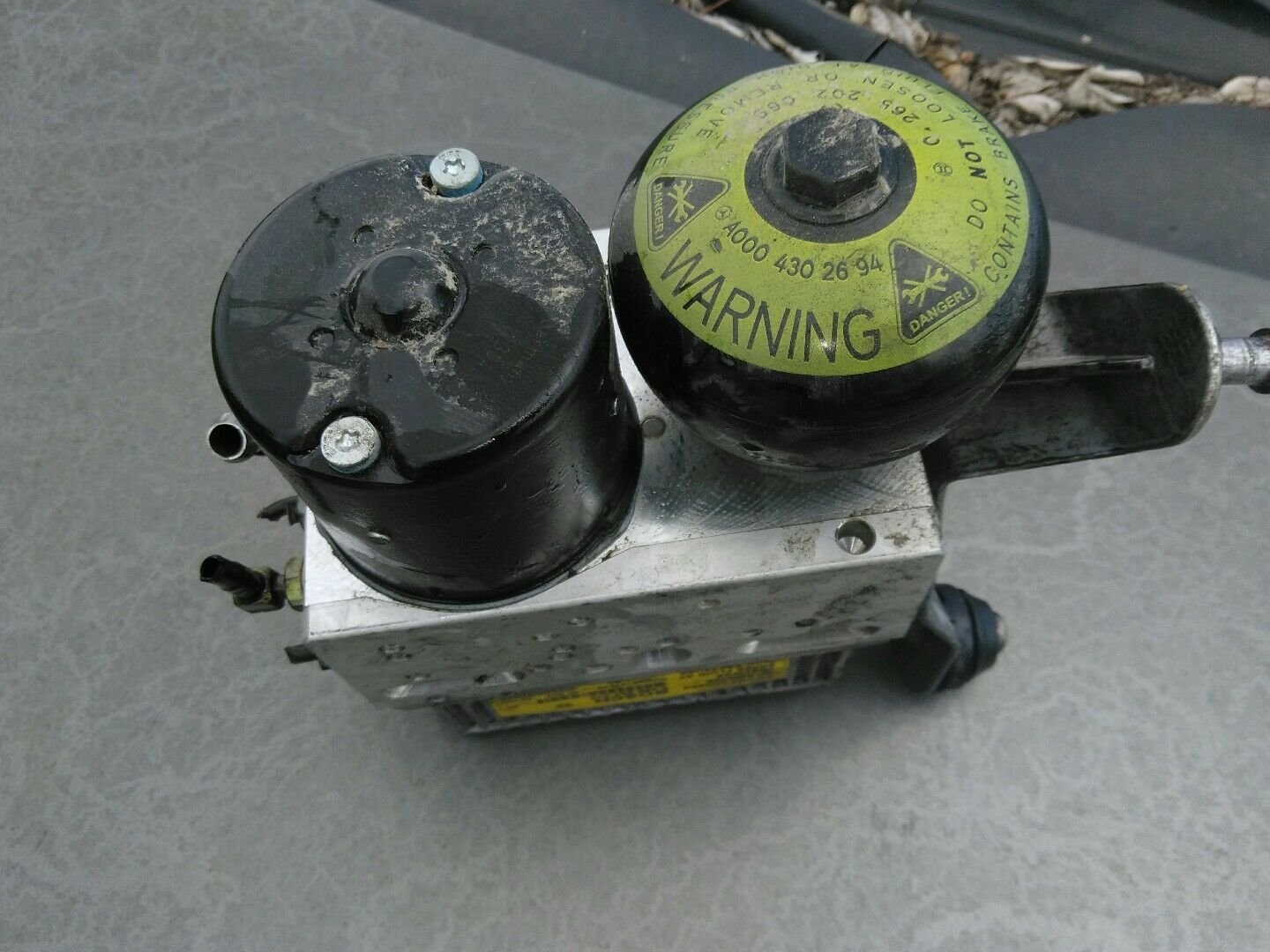 04 MERCEDES BENZ W211 E500 E320  ESP SBC ABS BRAKE PUMP ASSEMBLY  03 04 05 06