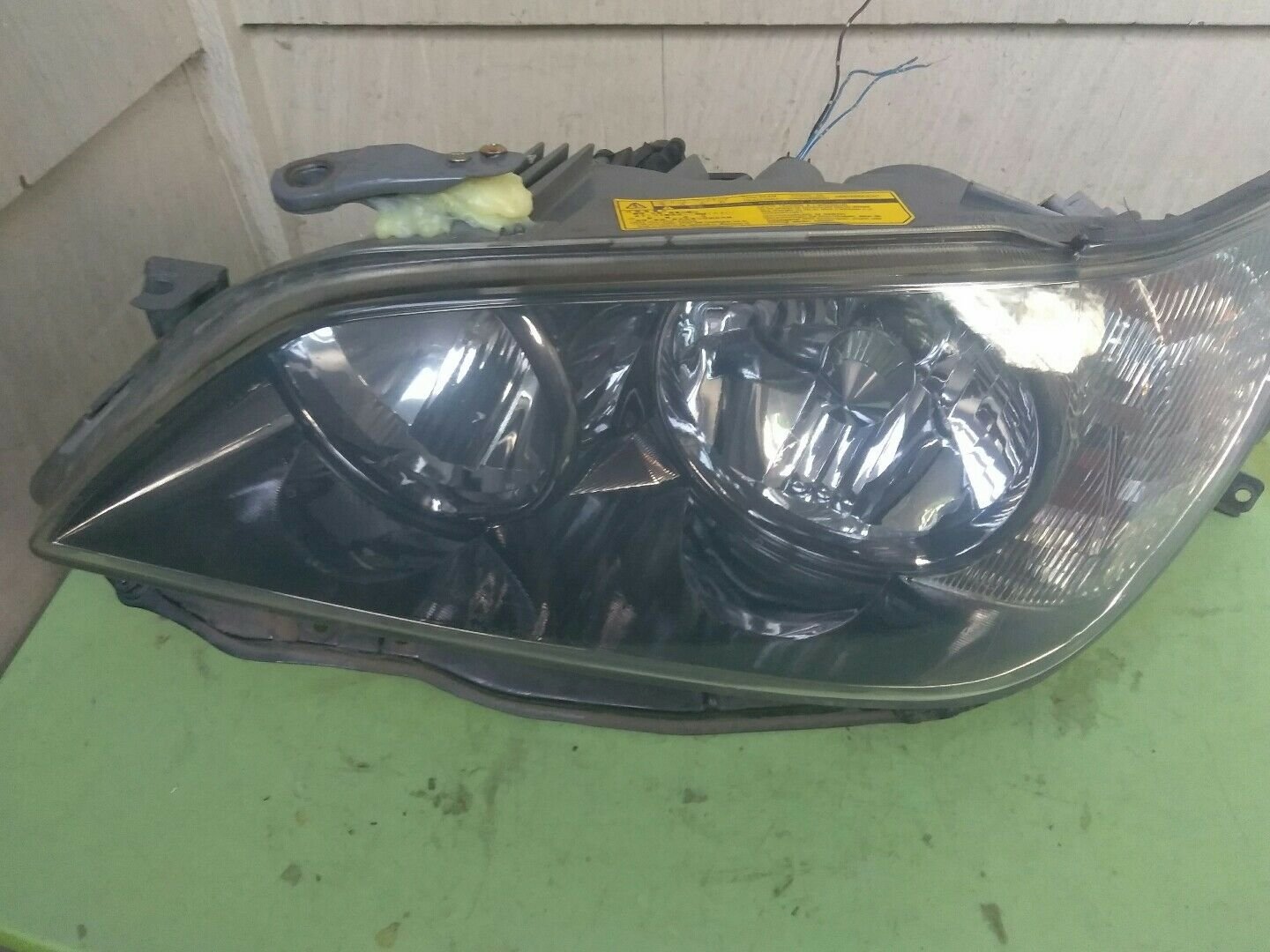 2001-2005  LEXUS IS300 DRIVER LEFT SIDE  XENON HID HEADLIGHT COMPLETE 02 03 04