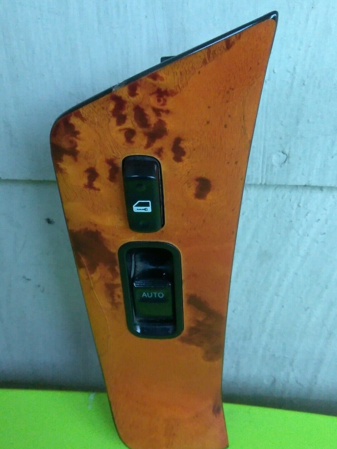 LEXUS RX300 PASSENGER RIGHT SIDE FRONT POWER WINDOW SWITCH W/ WOOD GRAIN BEZEL