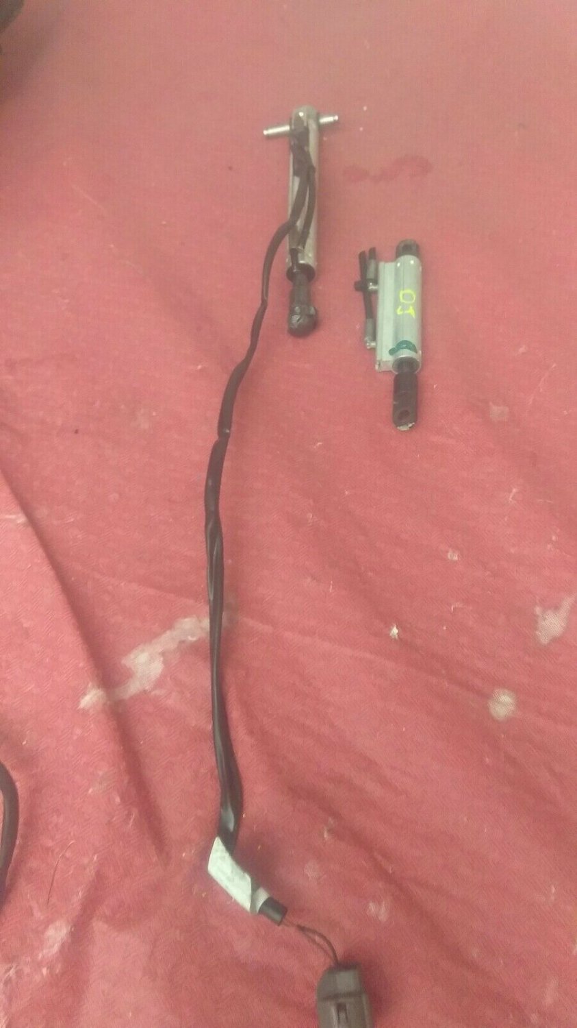 07-12  MITSUBISHI ECLIPSE CONVERTIBLE DRIVER LEFT DUAL TOP HYDRAULIC CYLINDERS