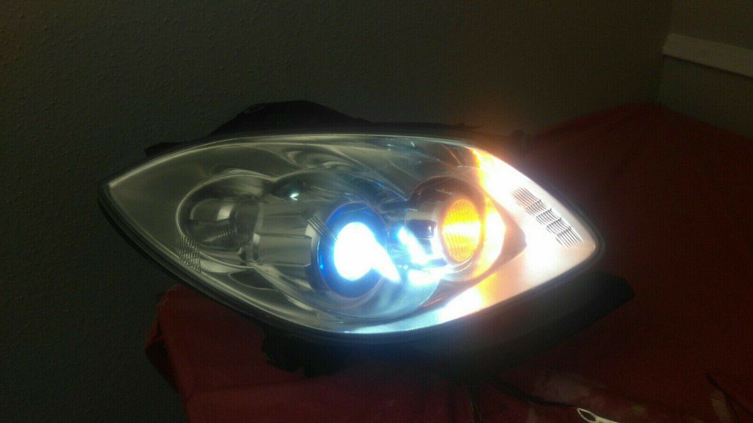 2008-2012 BUICK ENCLAVE PASSENGER RIGHT HID XENON HEADLIGHT WITH AFS ADAPTIVE