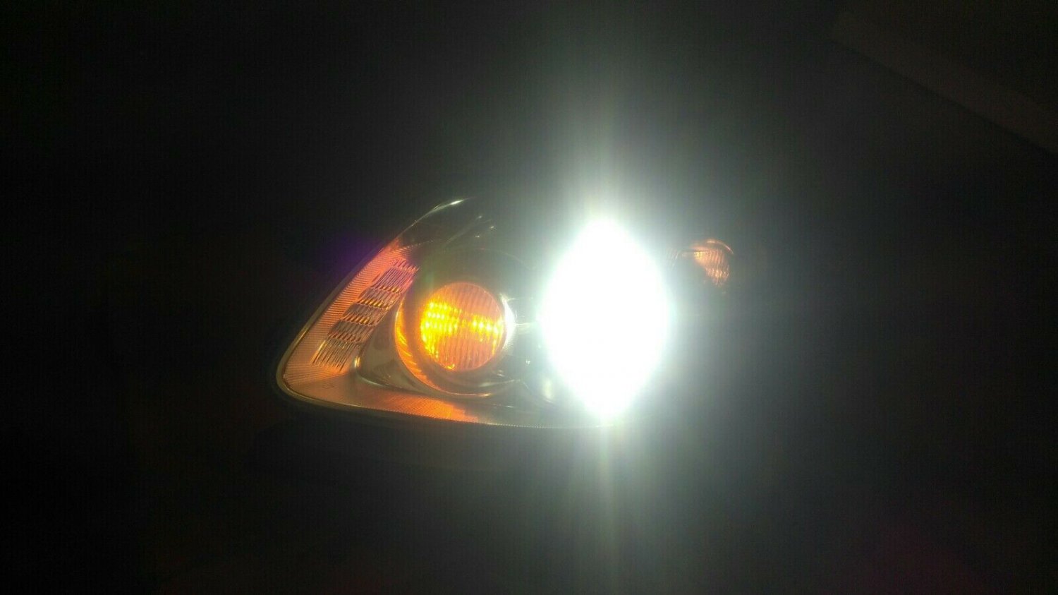 2008-2012 BUICK ENCLAVE DRIVER LEFT HID XENON HEADLIGHT WITH AFS ADAPTIVE