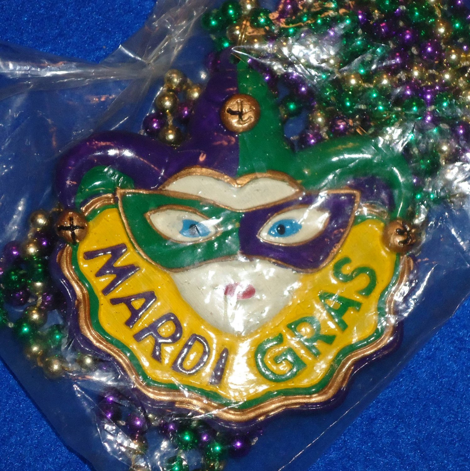 ***BRAND NEW*** MARDI GRAS MASK AUTHENTIC NEW ORLEANS MARDI GRAS BEAD