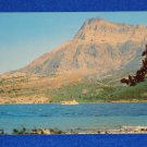 DARLING VINTAGE WATERTON LAKES NATIONAL PARK VIMY MOUNTAIN BOAT POSTCARD MEMENTO