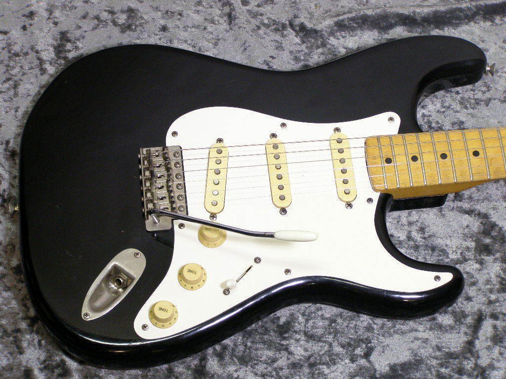 1979 Tokai ST-80 w/OHSC Stratocaster Free Shipping Electric Guitar