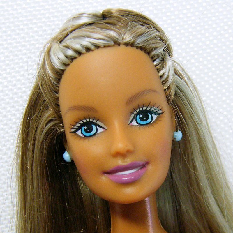 Barbie Cali Girl California Ash Blonde Scented Hair Beach