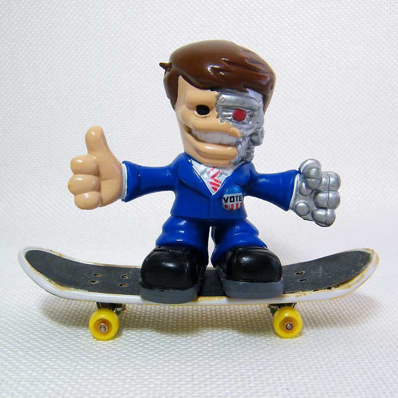 Tech Deck Dudes Evolution # 054 ARNIE Figure with with Bendy Arms