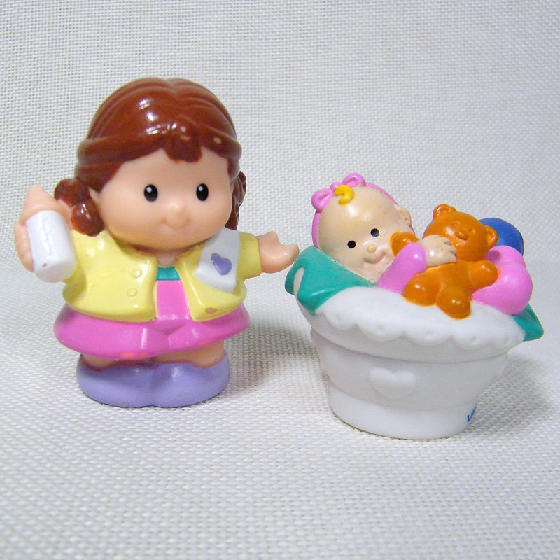 Fisher Price Little People BABY ASHLEY & MOTHER from Melody Mini Van