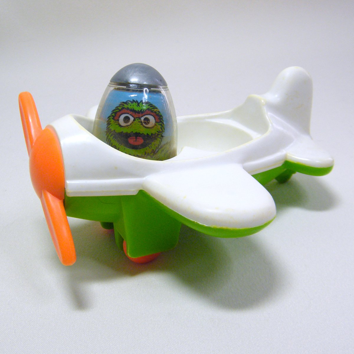 Vintage Weebles Plane and OSCAR the Grouch Muppet 1982 Hasbro