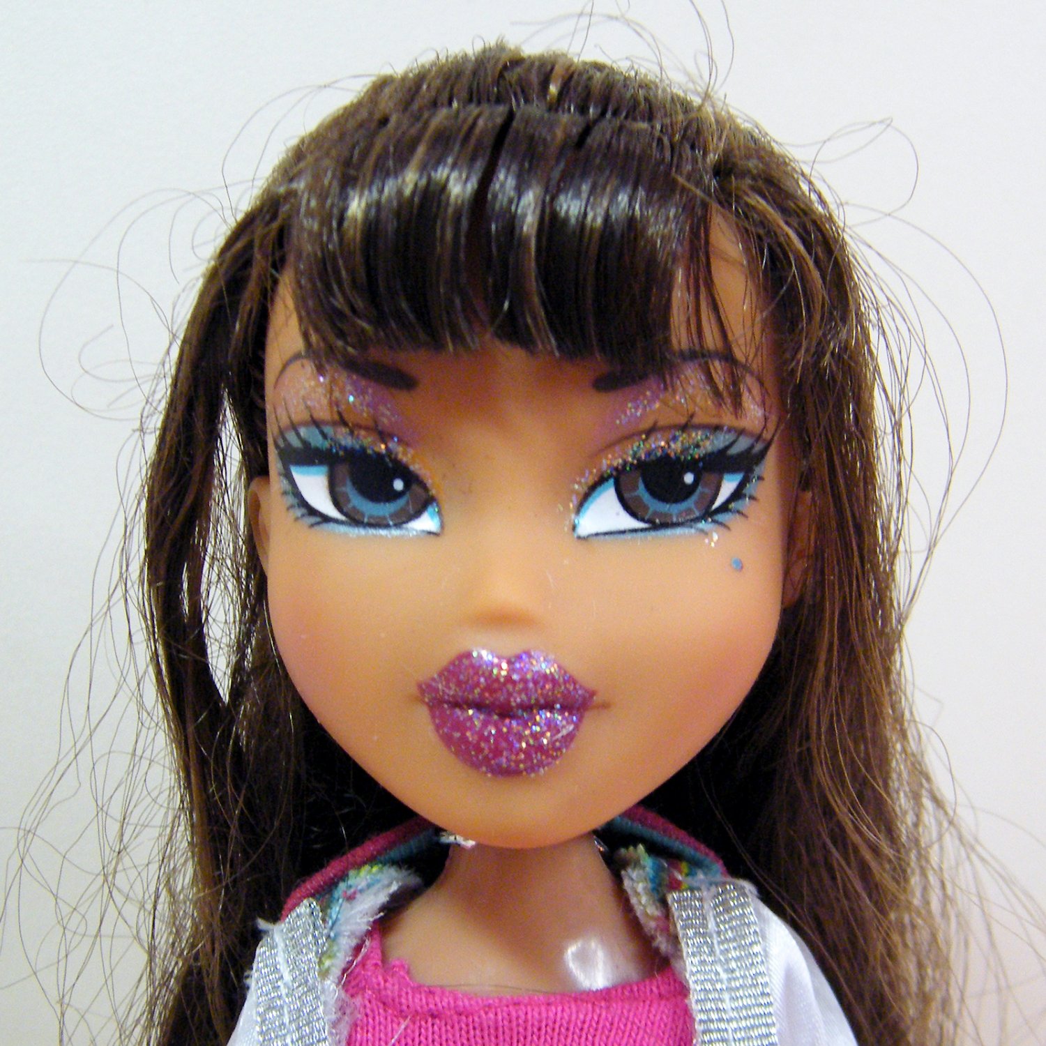 Bratz Flashback Fever YASMIN Doll Roller Boogie 80's in Original Cothes, Skates