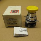 1 NIB CUTLER HAMMER 10250-T32Y 10250T32Y MUSHROOM OPERATOR YELLOW SERIES A2